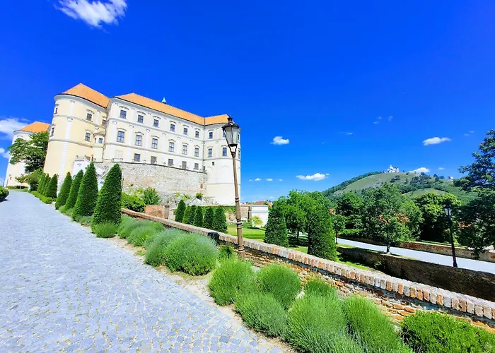Chateau View *